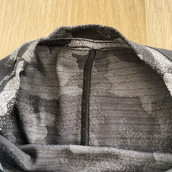 Lululemon All Yours T-Shirt (Heritage Speckle Camo Jacquard Black Rhino Grey) - Picture 6 of 9